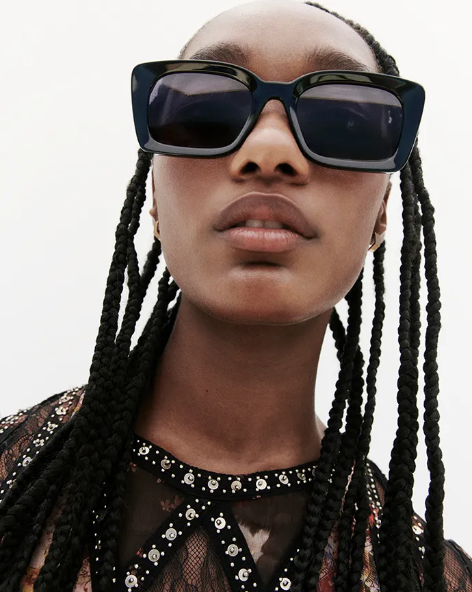 ALLSAINTS レディースクロップバーシティジャケット黒ブラックｘ白レザー ウィメンズ | オールセインツ 公式オンラインストア