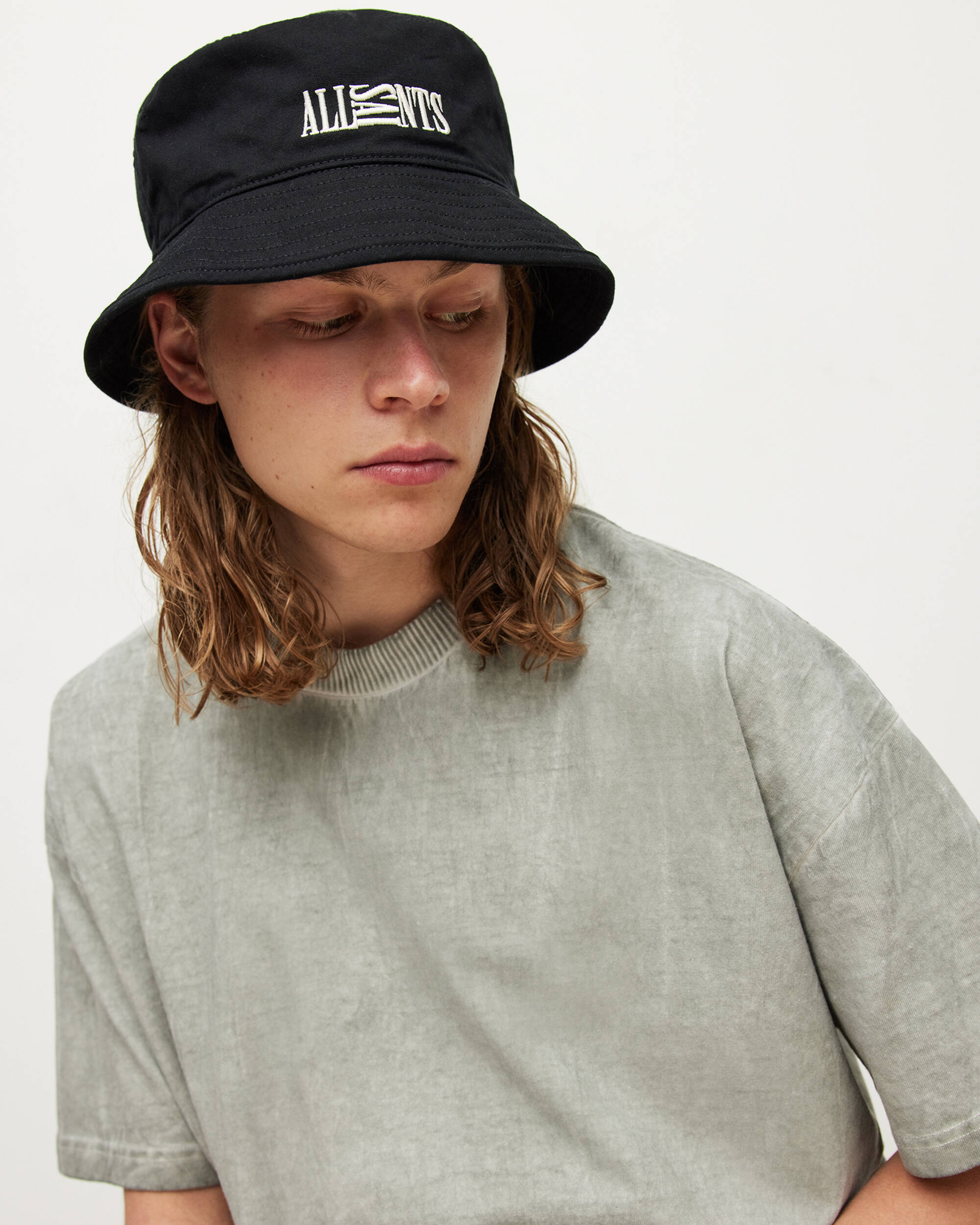 OPPOSE BUCKET HAT