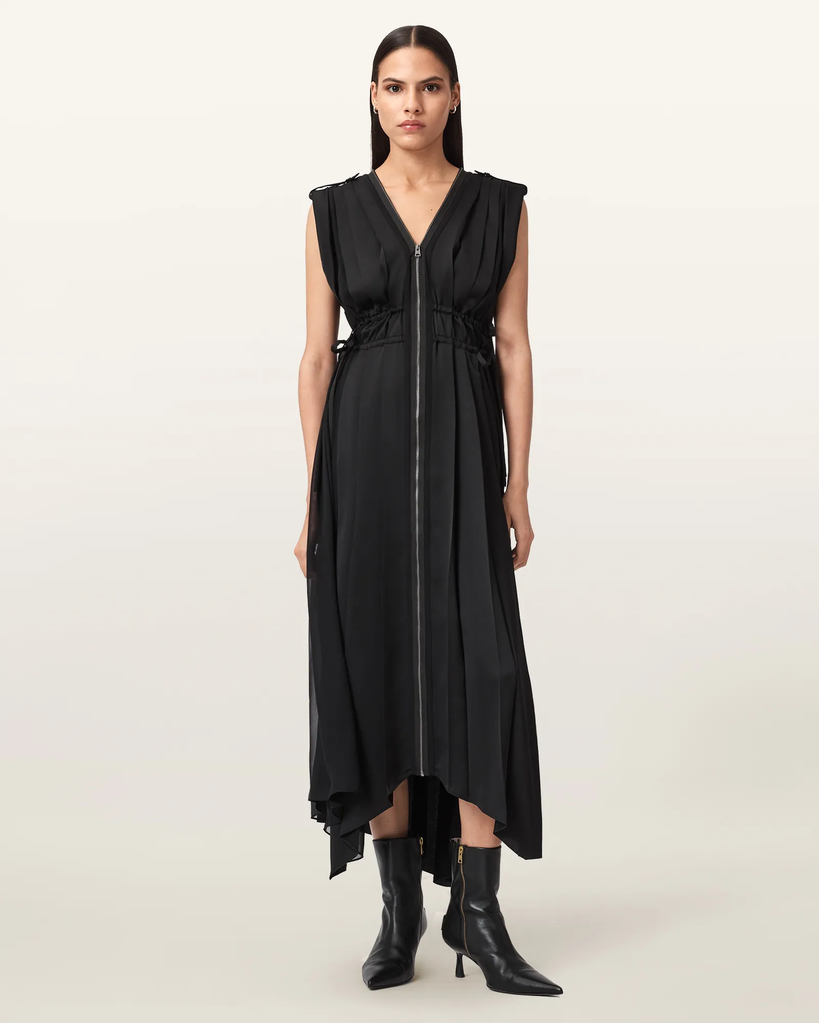 ALLSAINTS レディースクロップバーシティジャケット黒ブラックｘ白レザー ALLSAINTS レディースクロップバーシティジャケット黒ブラックx