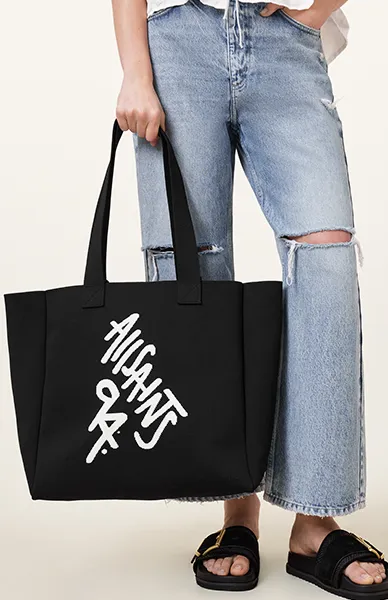Women's IZZY SPRAY M TOTE Bag